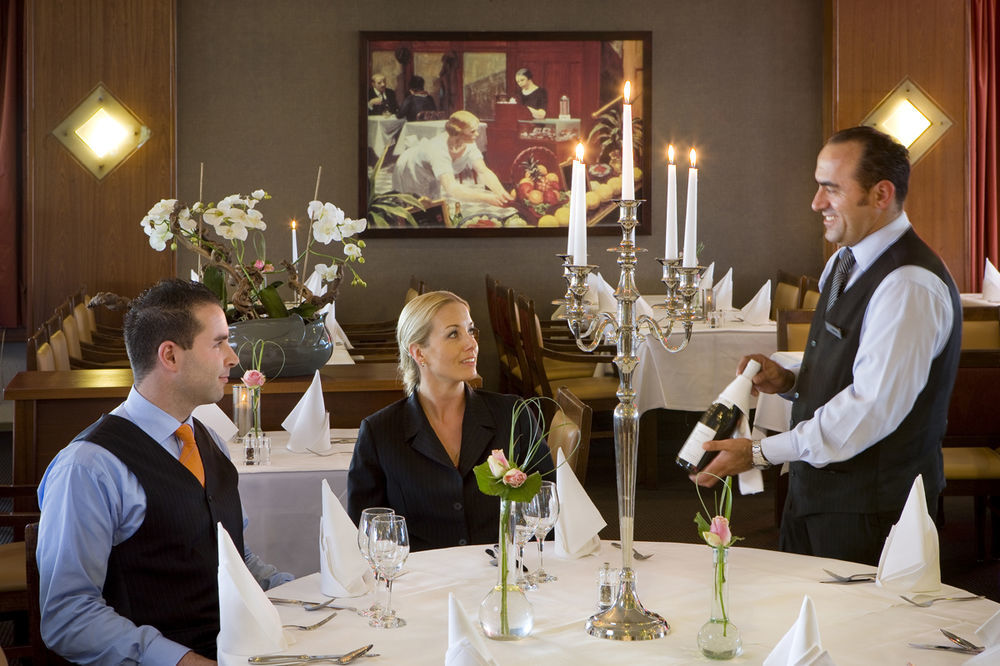 Van Der Valk Hotel Stein Urmond Eksteriør billede